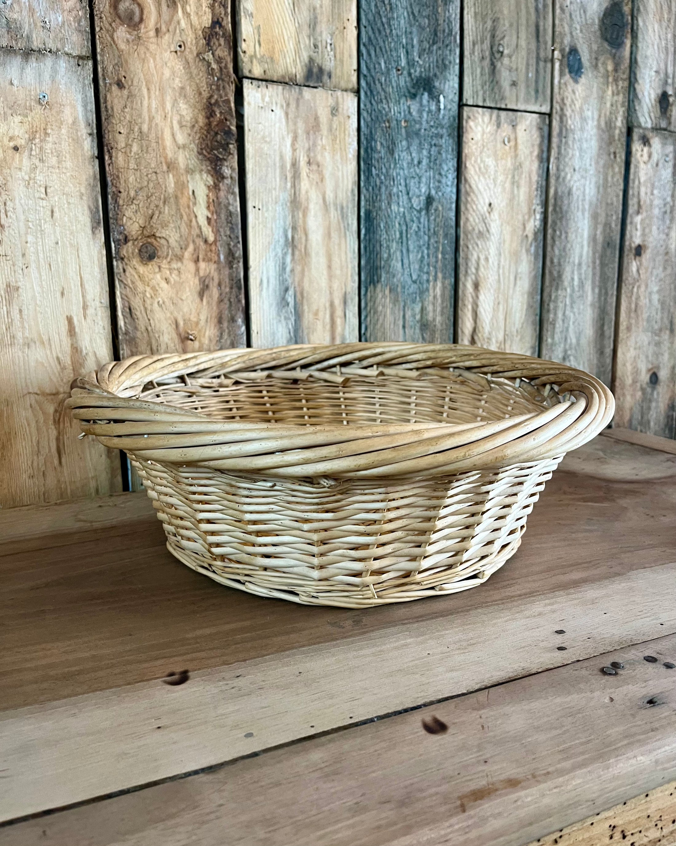 Panier vintage rond en rotin