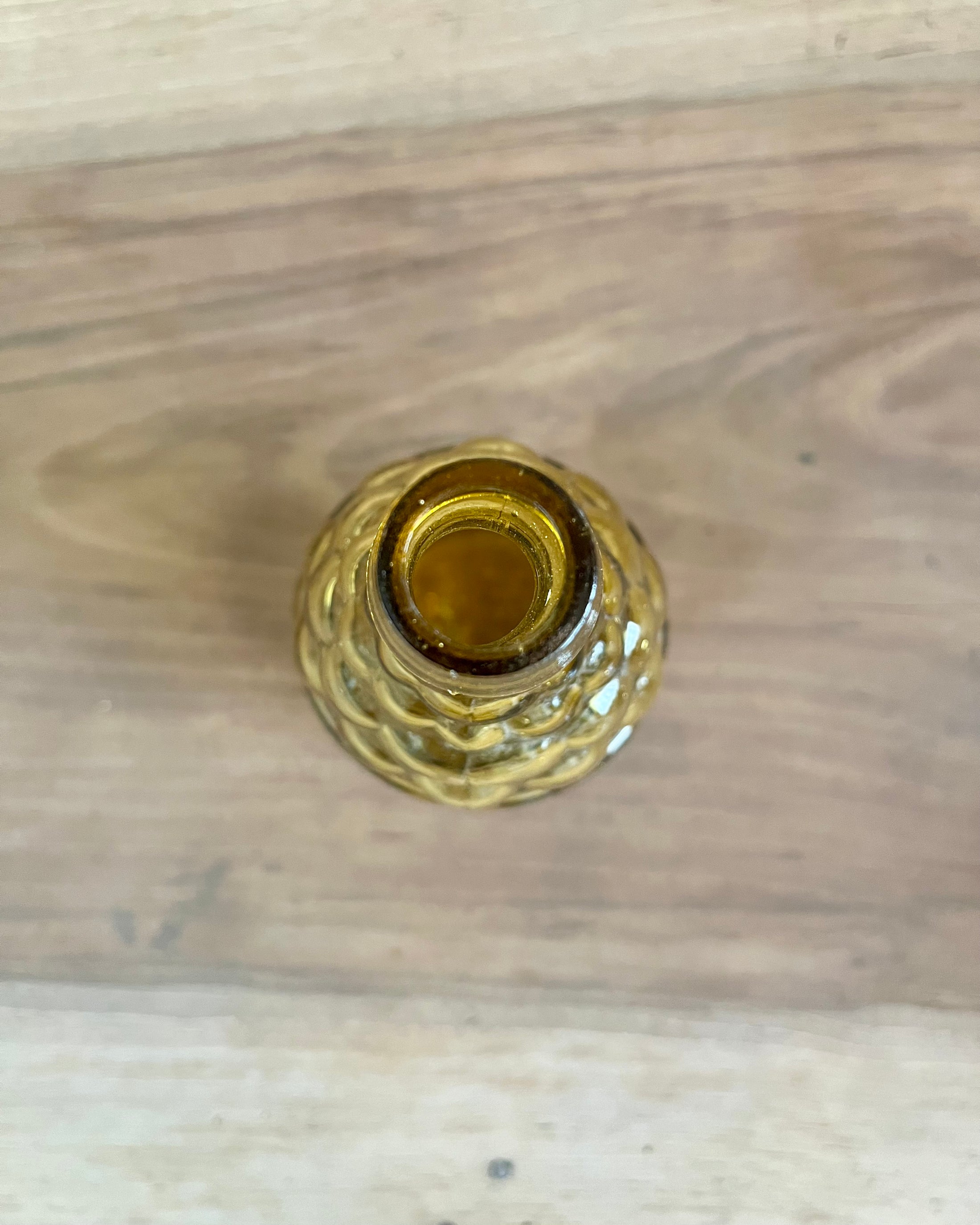 Bouteille en verre jaune