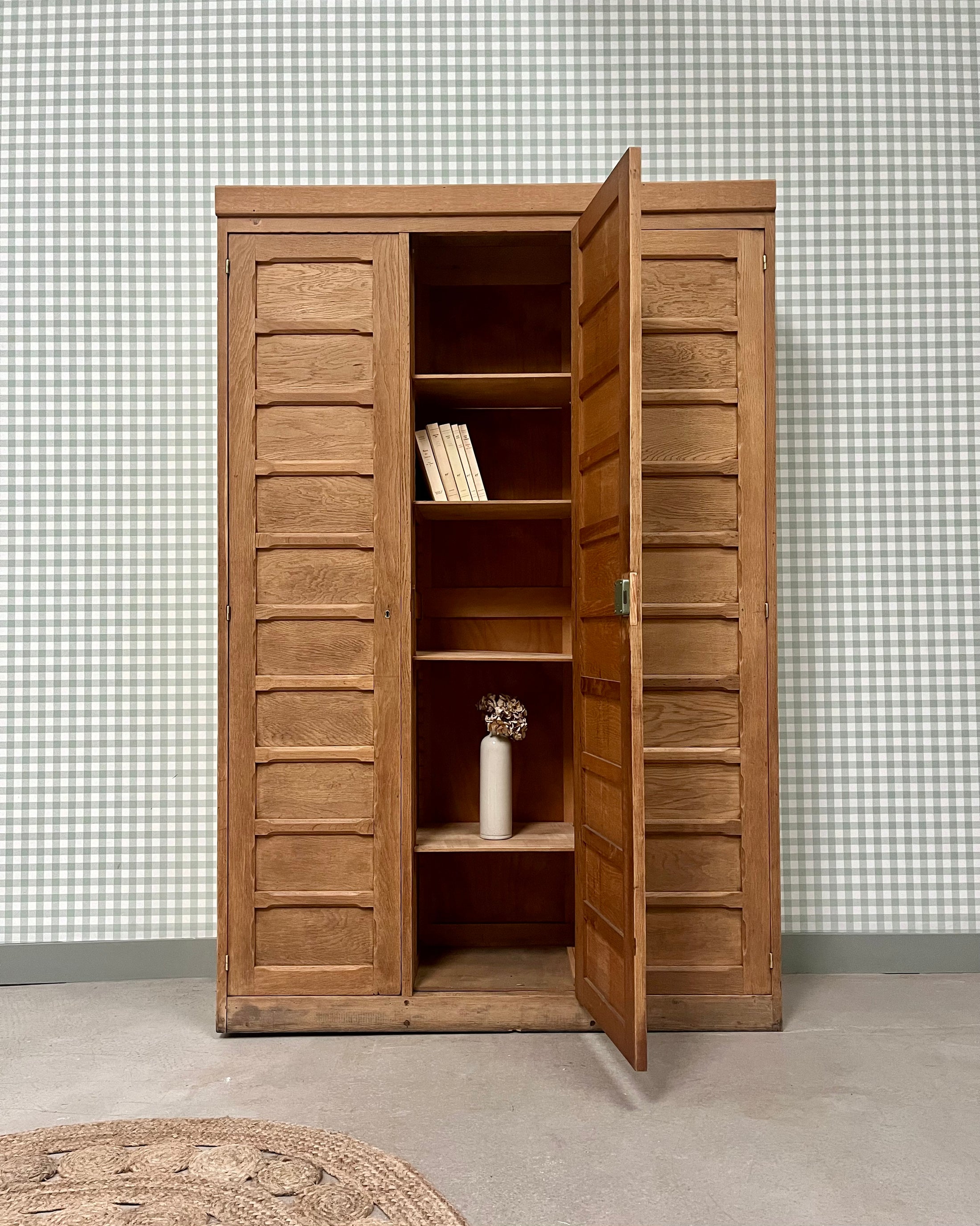 Armoire de notaire