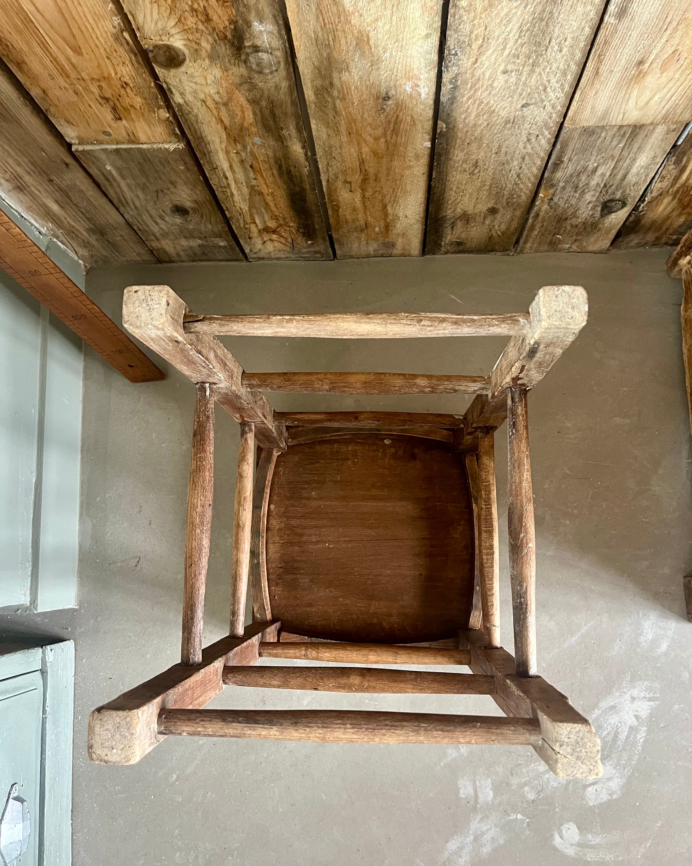 Tabouret d’atelier en bois