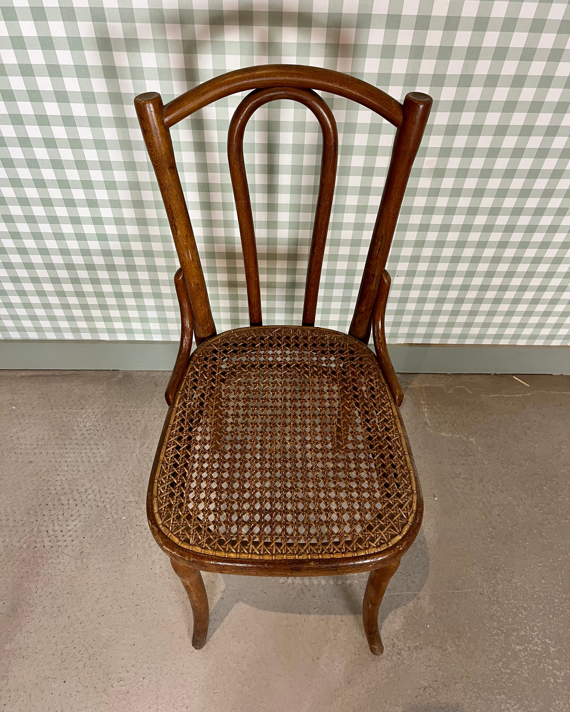 Paire de chaises Thonet bois et cannage