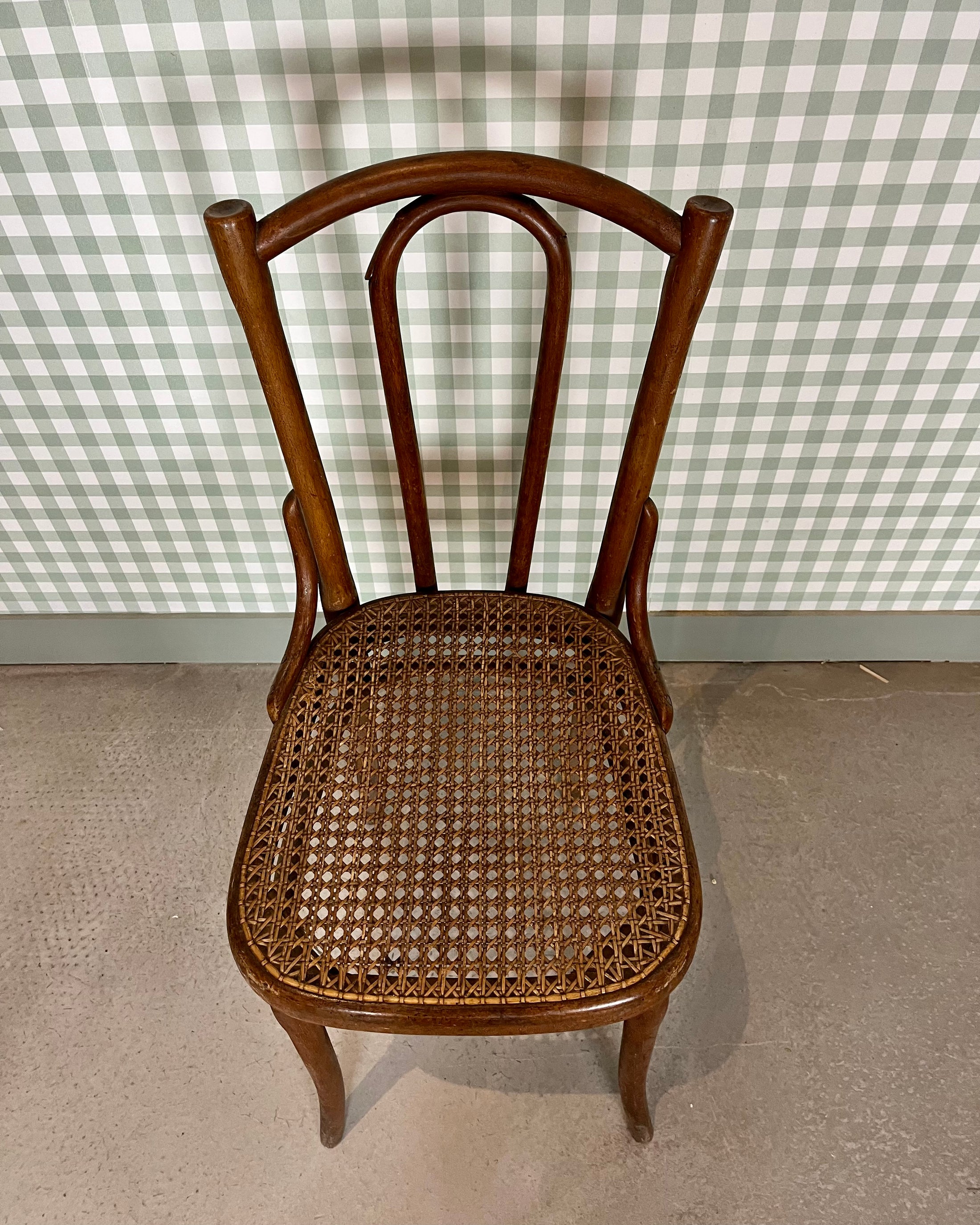 Paire de chaises Thonet bois et cannage