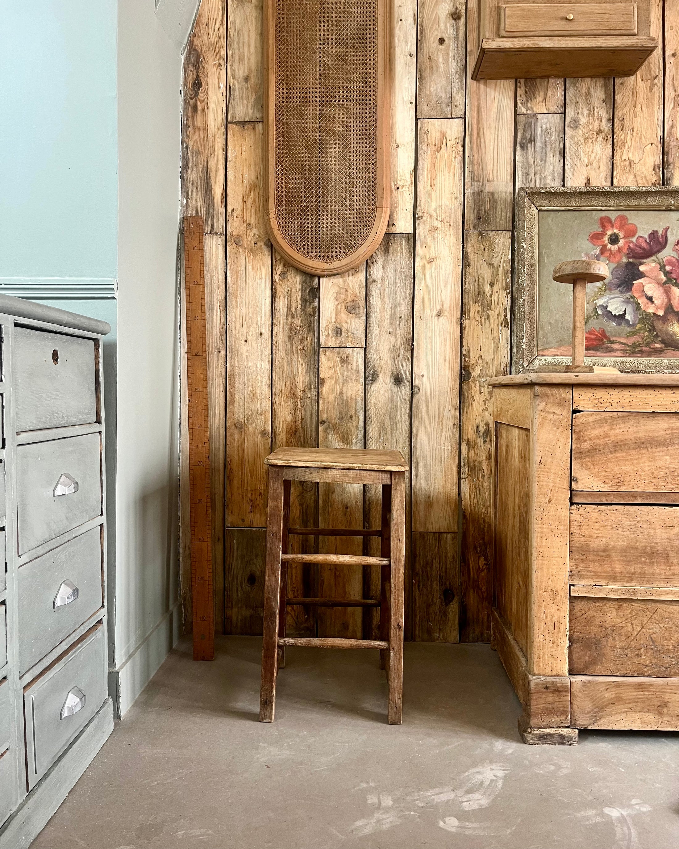 Tabouret d’atelier en bois