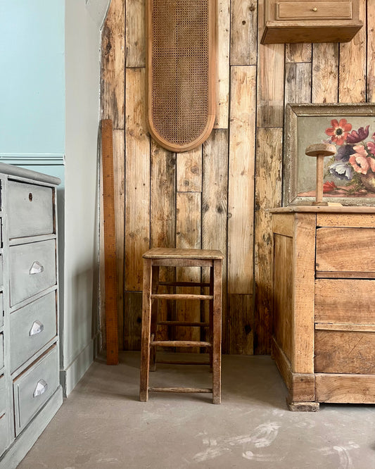 Tabouret d’atelier en bois