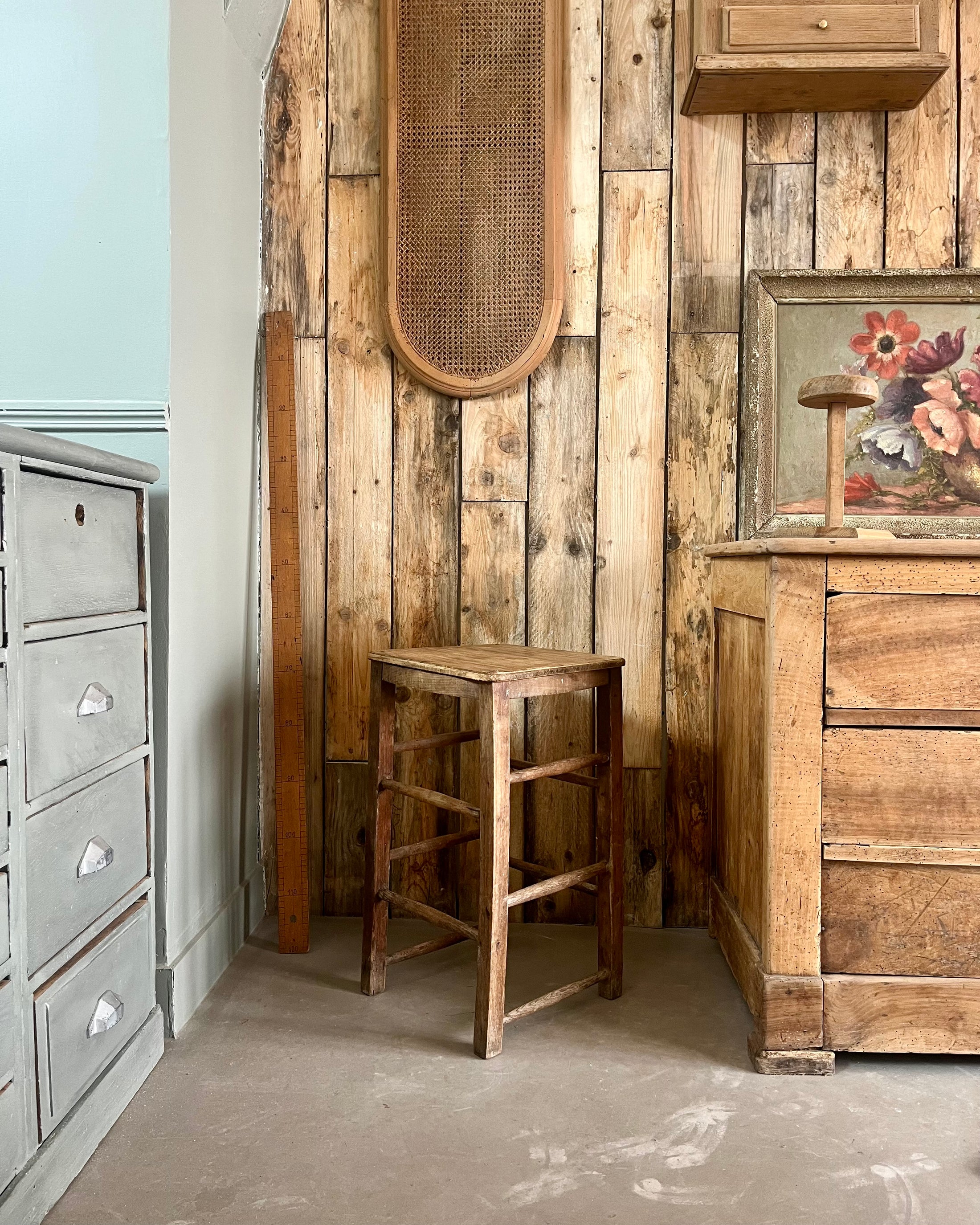 Tabouret d’atelier en bois